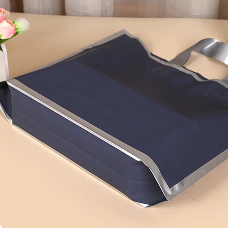 50枚入りフロスト加工ハンドショッピングバッグ、シルバーエッ - Wedding/Event Supply Store のレビューと価格