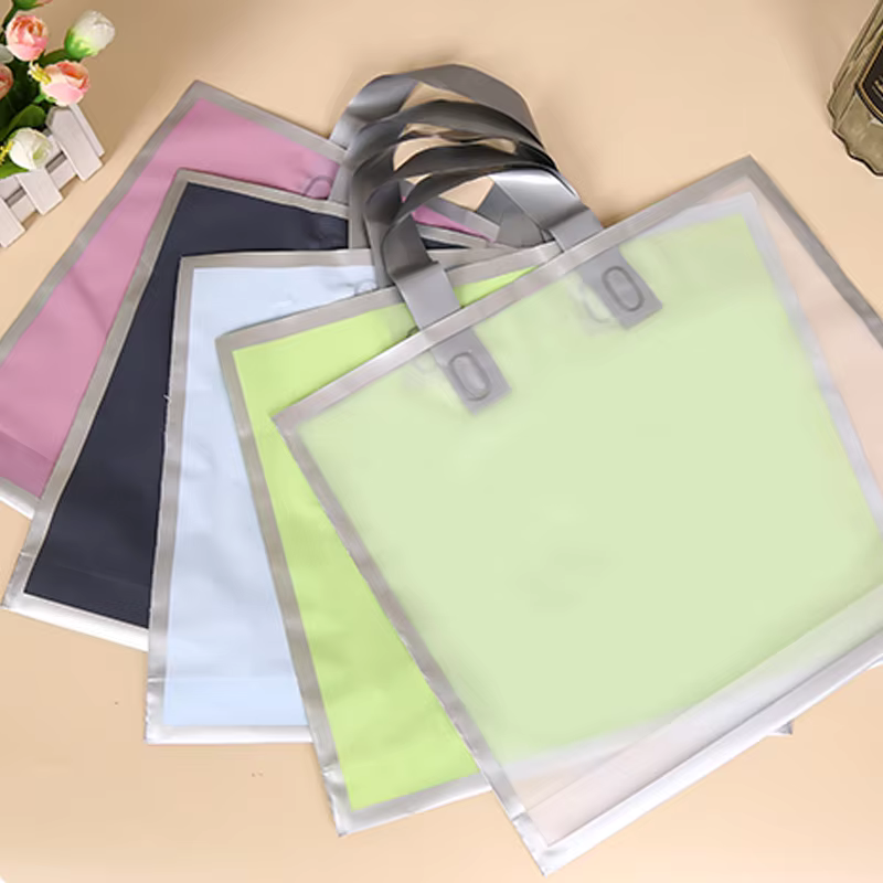 50枚入りフロスト加工ハンドショッピングバッグ、シルバーエッ - Wedding/Event Supply Store のレビューと価格