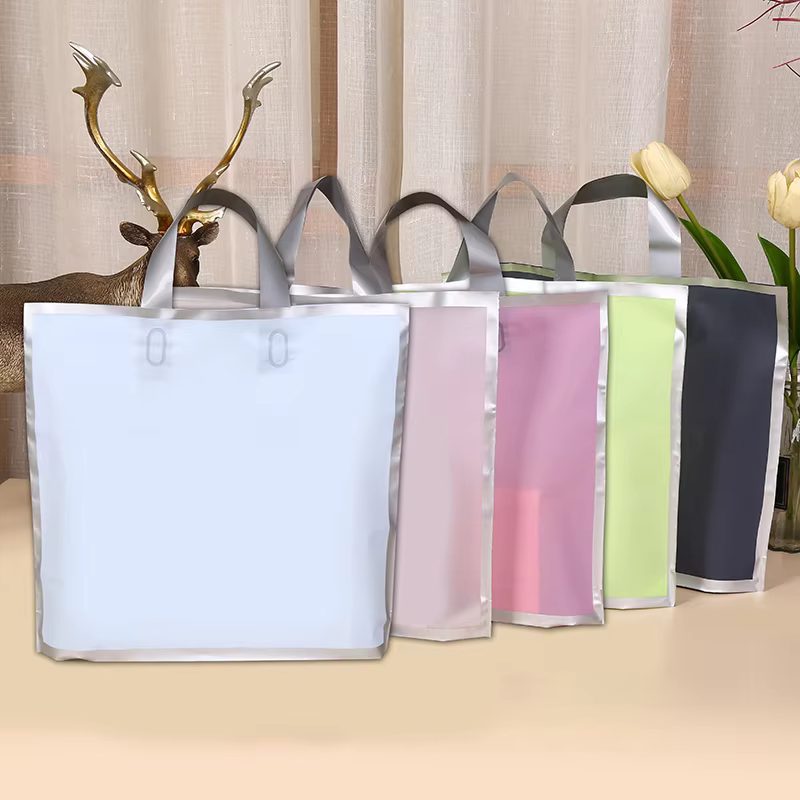 50枚入りフロスト加工ハンドショッピングバッグ、シルバーエッ - Wedding/Event Supply Store のレビューと価格