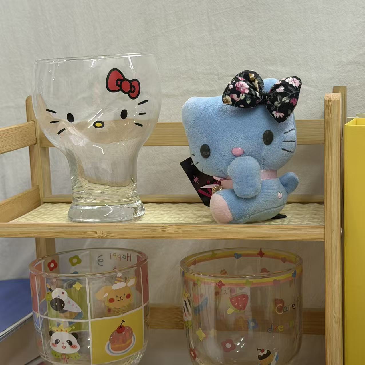 ブルーハローキティ花柄リボン結びサイドシッティングポーズぬい - Good Floral & Wedding Decor Supply Photos のレビューと価格